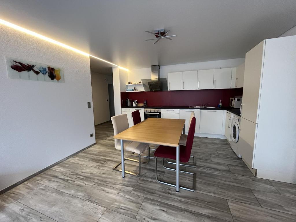 Kjøkken eller kjøkkenkrok på 90 m2 Appartment with 2 Bedrooms, terrace and garden