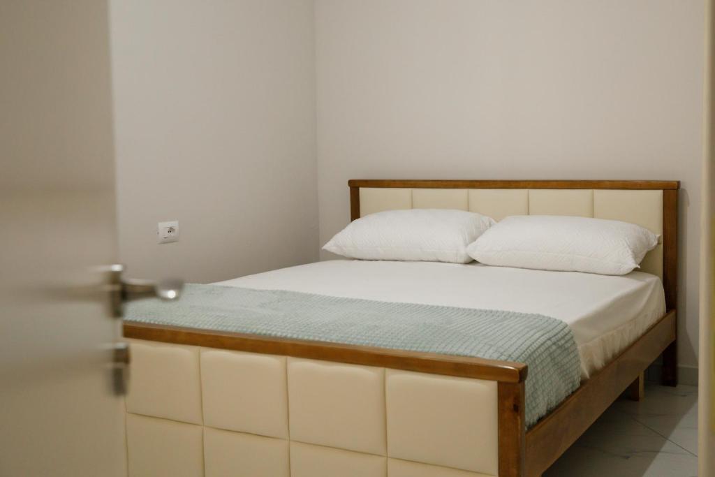 Logli Apartments - Image 6