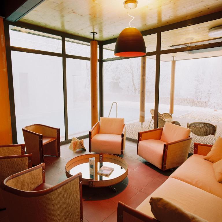Posezení v ubytování La Clairière bio & spahotel