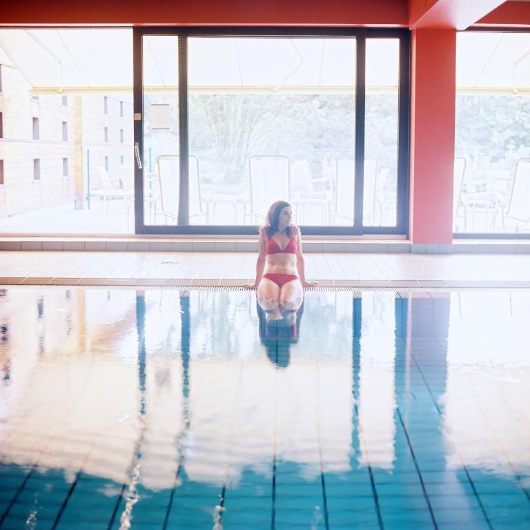 Bazén v ubytování La Clairière bio & spahotel nebo v jeho okolí