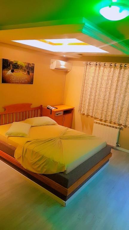 Postel nebo postele na pokoji v ubytování Motel Avenida (Adult Only)