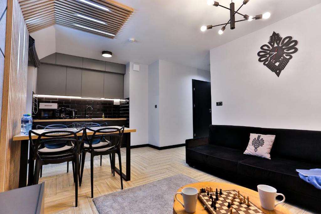 Kuchyňa alebo kuchynka v ubytovaní Apartament33 Luxury View Centralny Widok na jezioro sauna, siłownia - 100 metrów od Jeziora Czorsztyńskiego i ścieżki rowerowej Velo Czorsztyn obok Kluszkowce Ski