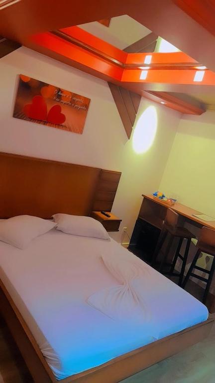 Postel nebo postele na pokoji v ubytování Motel Avenida (Adult Only)
