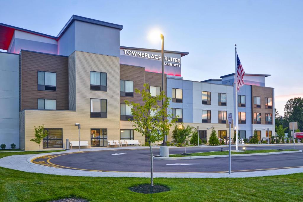 a rendering of the front of the tower house hotel at TownePlace Suites by Marriott Cranbury South Brunswick in Cranbury