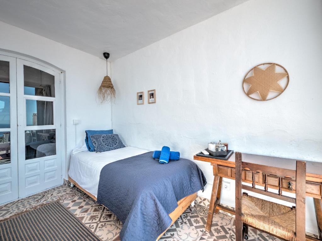 Posteľ alebo postele v izbe v ubytovaní Newly renovated apartment in Nerja with huge pool