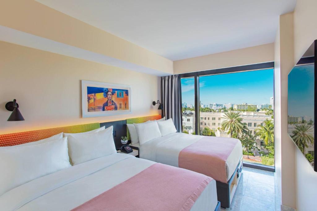 Moxy Miami South Beach - 