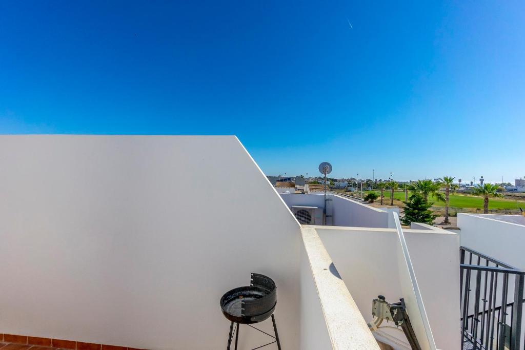 Fotografia z galérie ubytovania CB Living - Scenic duplex with pool in Punta Prima v destinácii Orihuela Costa
