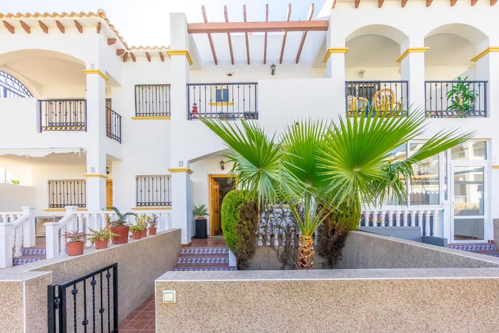 Fotografia z galérie ubytovania CB Living - Scenic duplex with pool in Punta Prima v destinácii Orihuela Costa