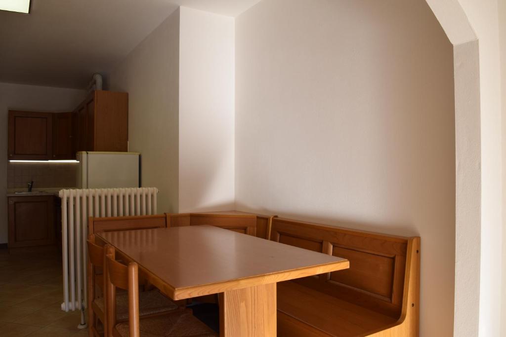 Dolomiti Apart - Apartment With Pool View