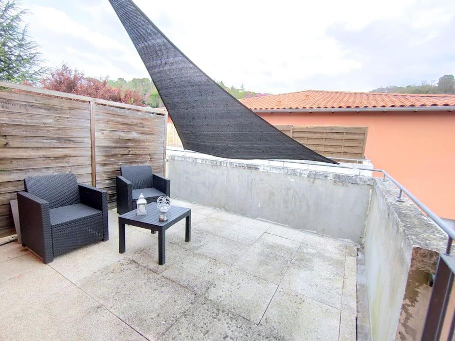Fotografia z galérie ubytovania Le cosy Eurocentre ► Terrasse ► Parking ► WiFi ► 24/24 v destinácii Castelnau-dʼEstrétefonds