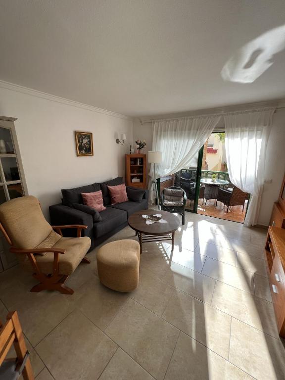 Posezení v ubytování Mareverde Casa Eviwa I-118 by VivaTenerife