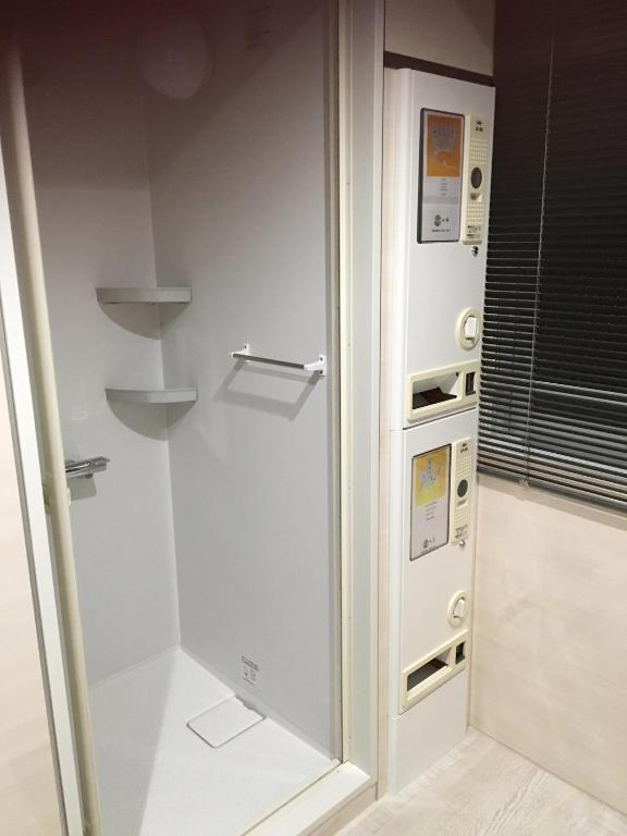 Guesthouse La Cava women's single room Yokohama