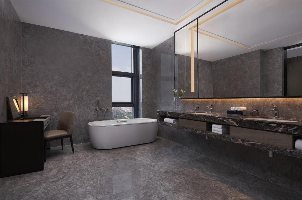 Koupelna v ubytování Foshan Marriott Hotel