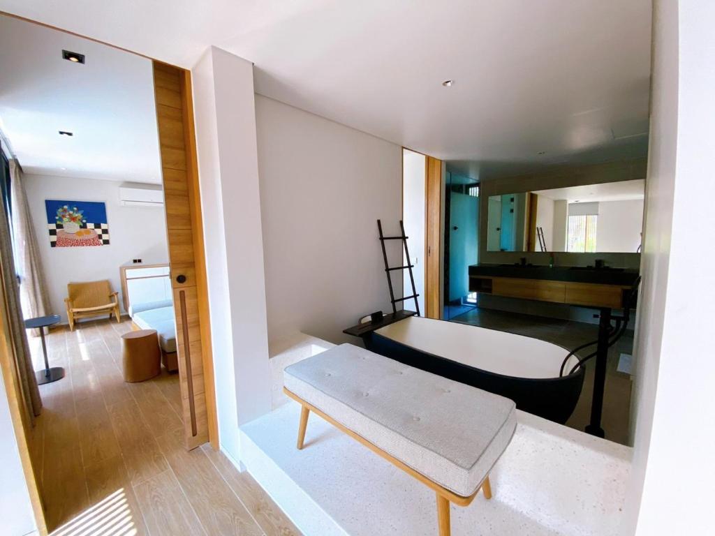 Postel nebo postele na pokoji v ubytování Phoenix Pool Villa Phu Quoc