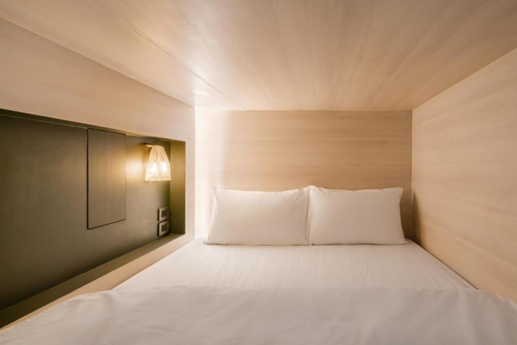 Speck Bangkok - Bed In 4-Bed Mixed Dormitory Room