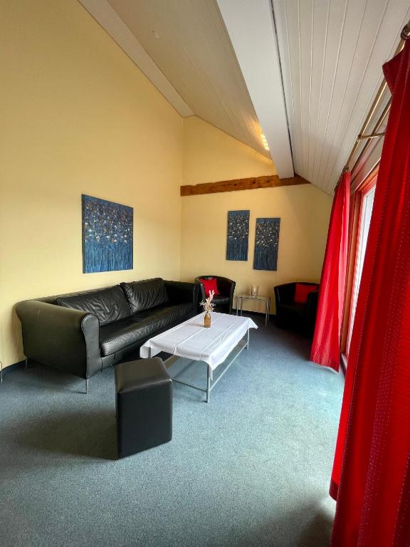 Posezení v ubytování Hotel Bären Suhr