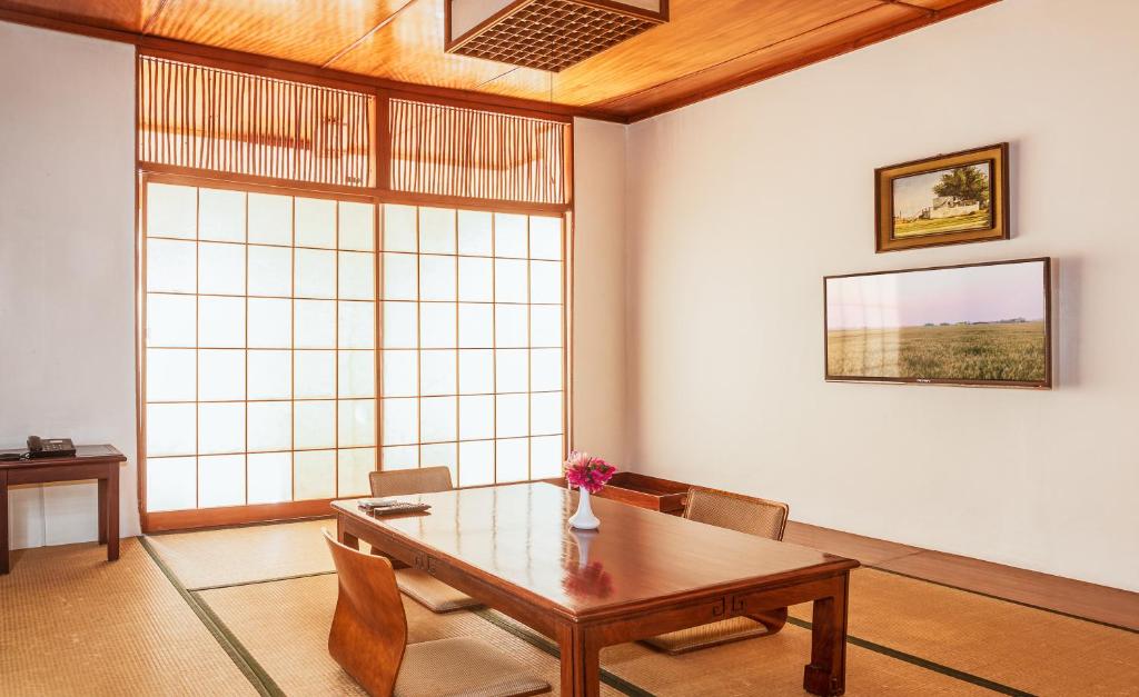 Hokke Lumbini - Habitación Triple De Estilo Japonés