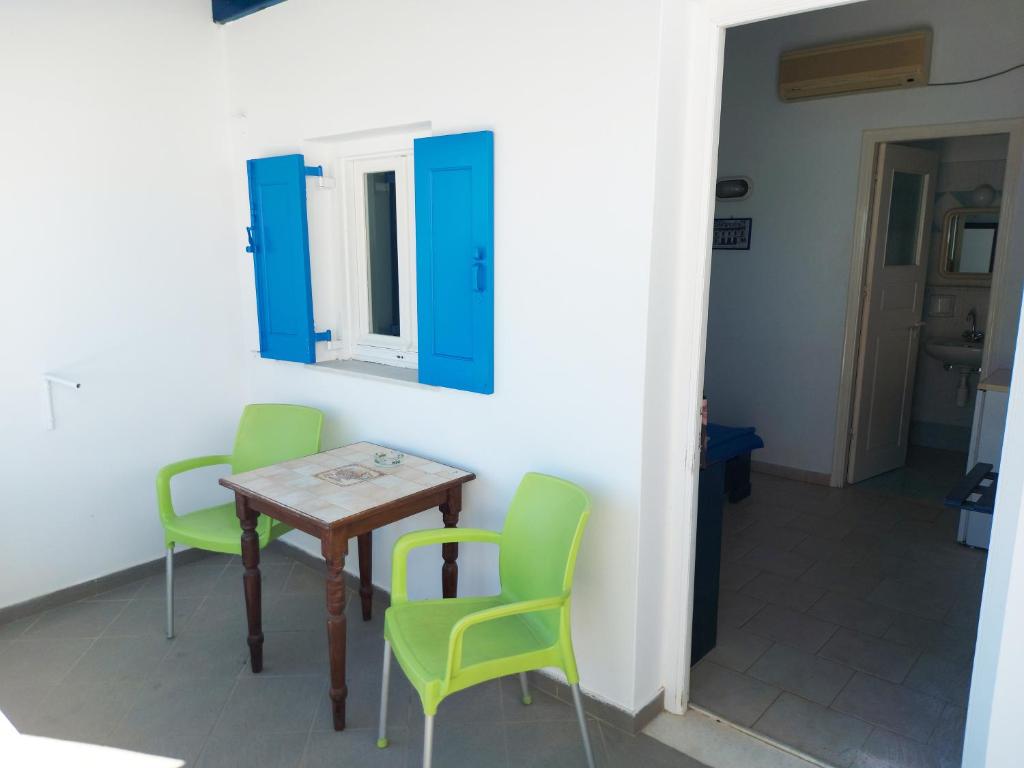Fotografie z fotogalerie ubytování Aigaio View Studios & Rooms v destinaci Azolimnos