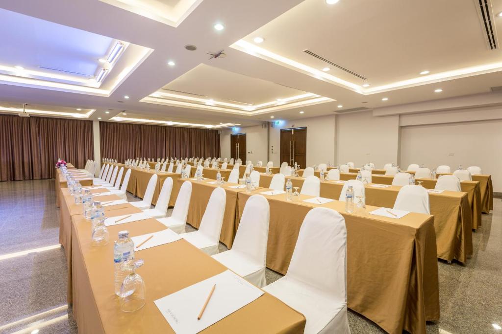 Konferenční prostory v ubytování Riche Hua Hin Hotel - SHA Plus