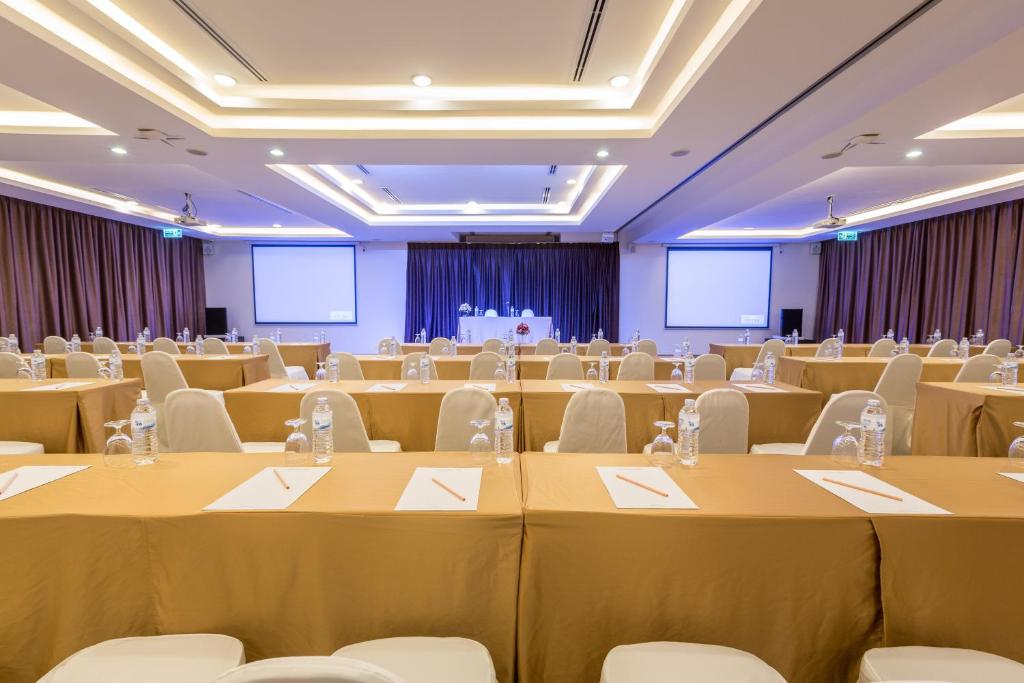 Konferenční prostory v ubytování Riche Hua Hin Hotel - SHA Plus