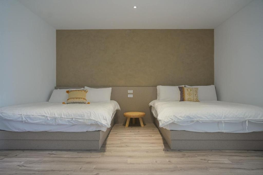 Uma cama ou camas num quarto em Gegbyan