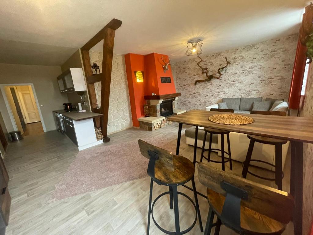 Kuchyň nebo kuchyňský kout v ubytování Landhotel Peters