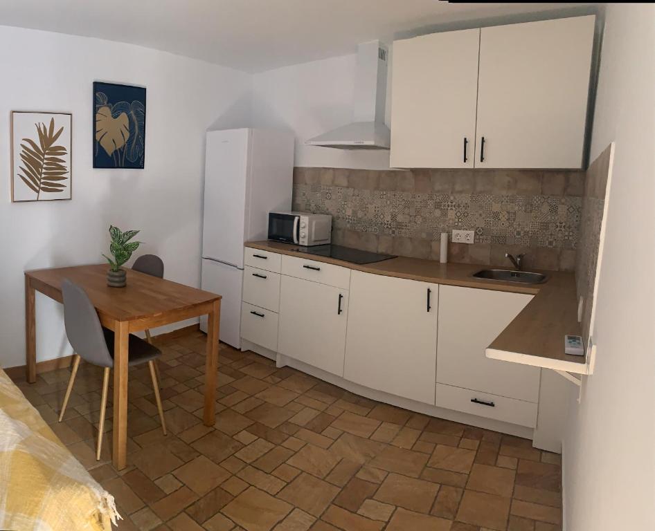 Kuchyňa alebo kuchynka v ubytovaní Apartamento LA TERRAZA 2 dormitorios