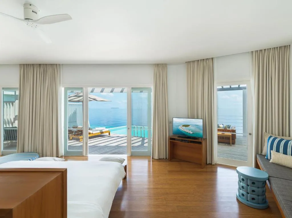 Reef Water Pool Villa