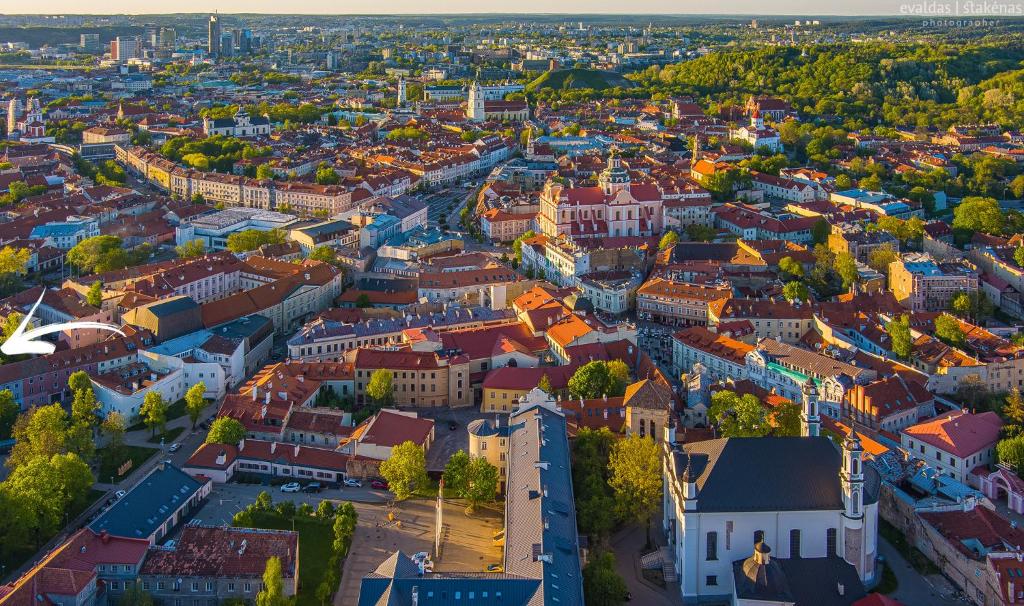 Nespecifikovaný výhled na destinaci Vilnius nebo výhled na město při pohledu z penzionu