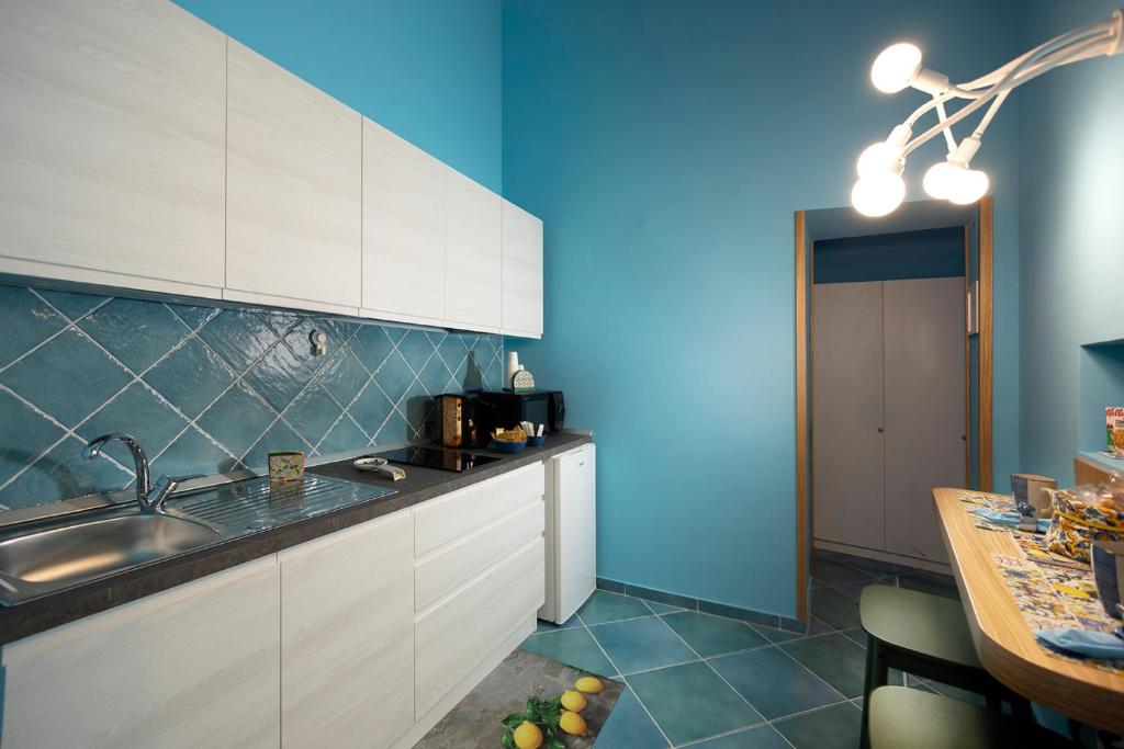 Kuchyň nebo kuchyňský kout v ubytování Casina Lambis
