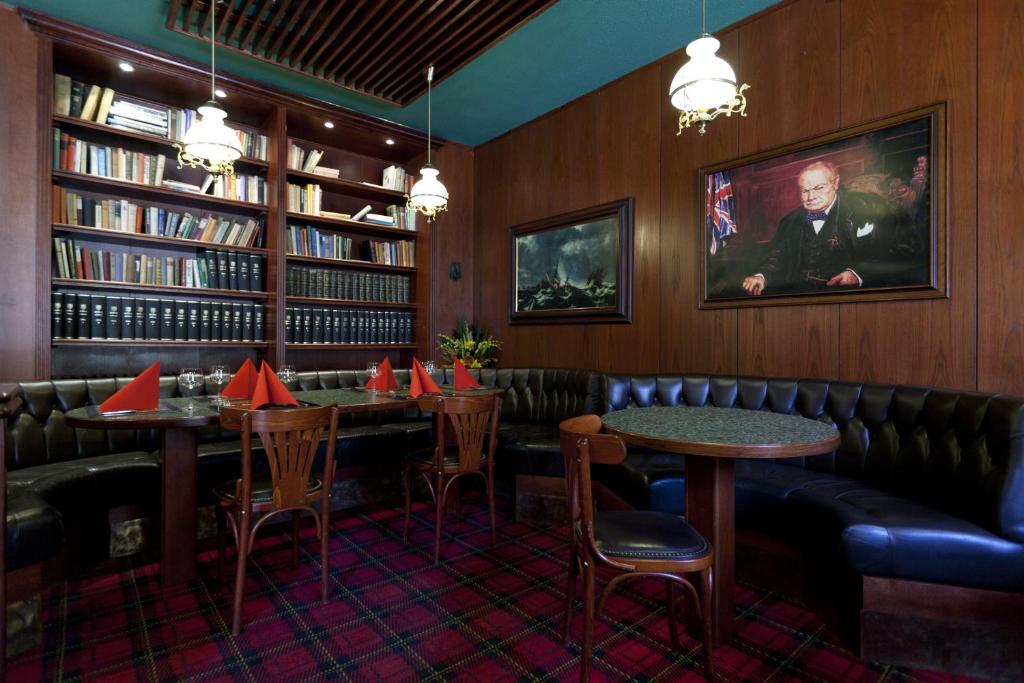 Posezení v ubytování Hotel Excelsior