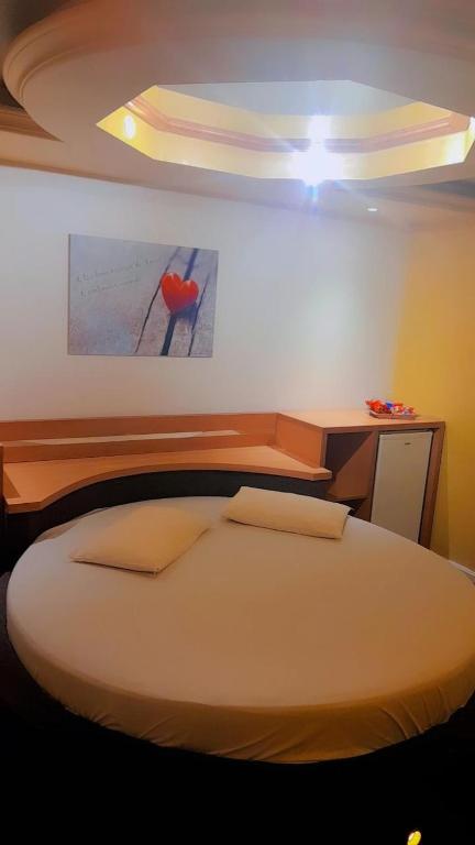 Postel nebo postele na pokoji v ubytování Motel Avenida (Adult Only)
