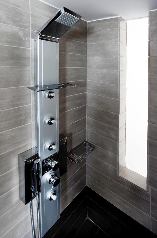 Fresh Boutique Hotel - 16