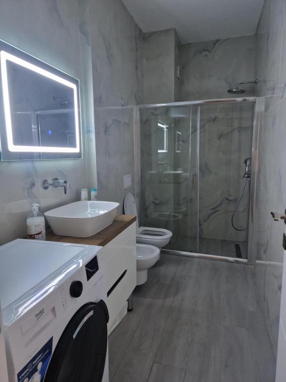 Luxury Rent Apartment 10 - Image 3