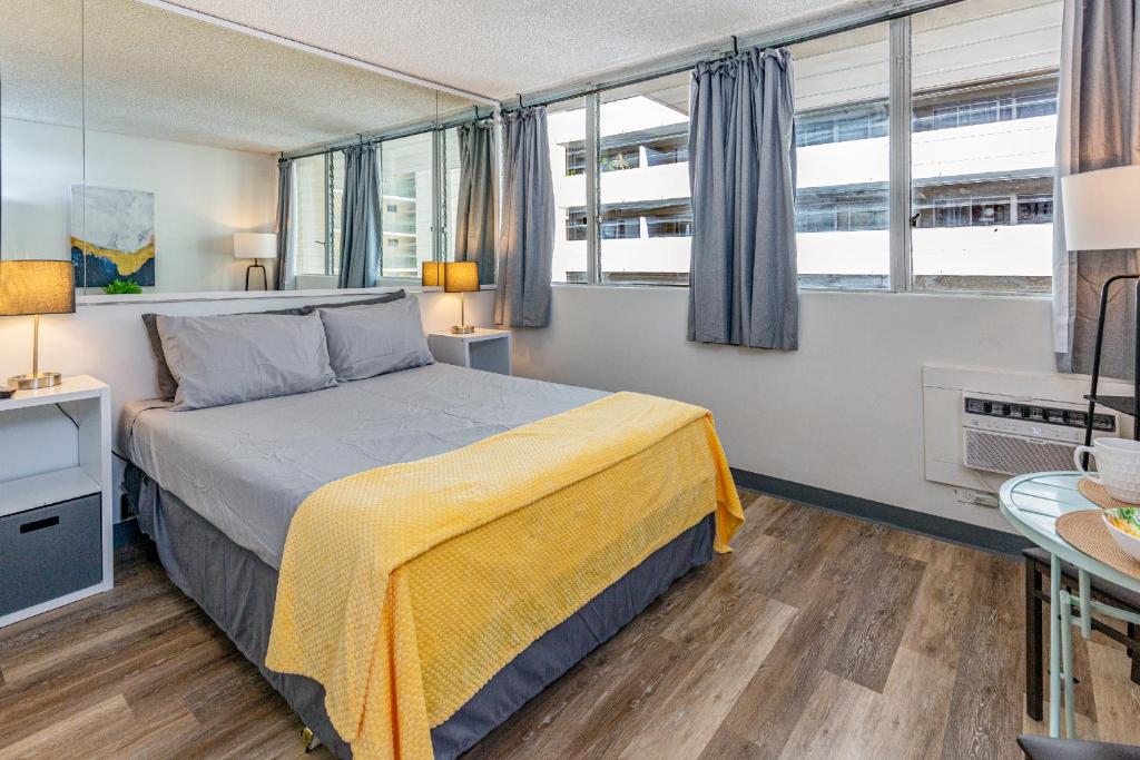soulfactory Hawaii - One-Bedroom Apartment