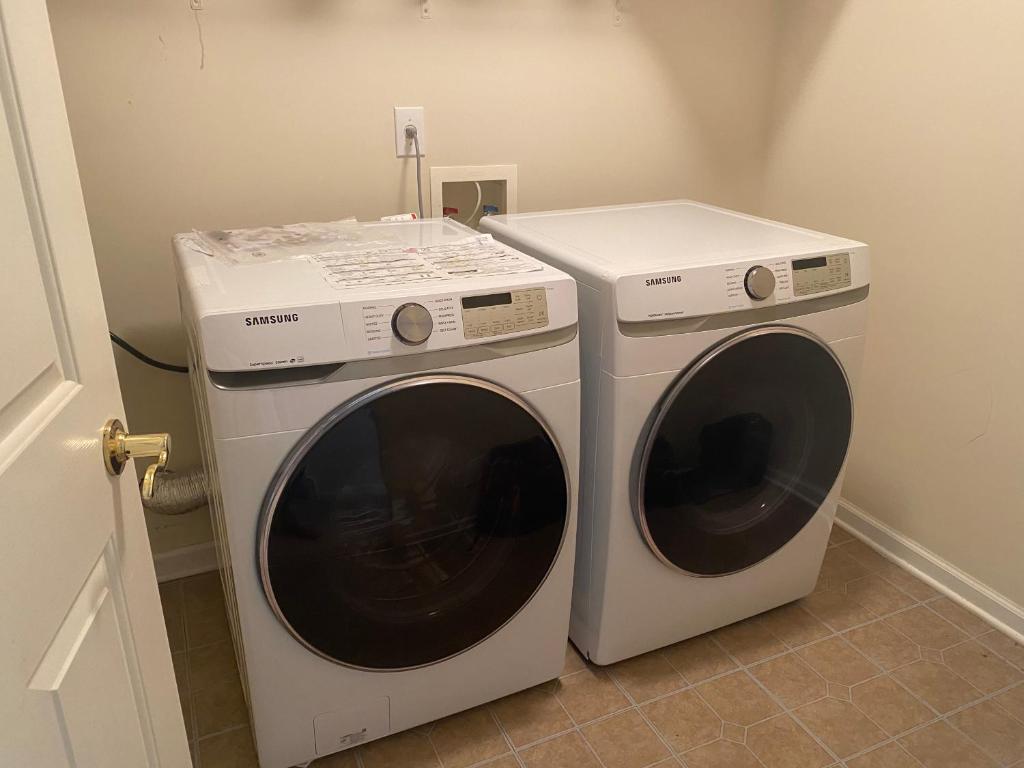 Φωτογραφία από το άλμπουμ του Neat family home near downtown Covington σε Covington