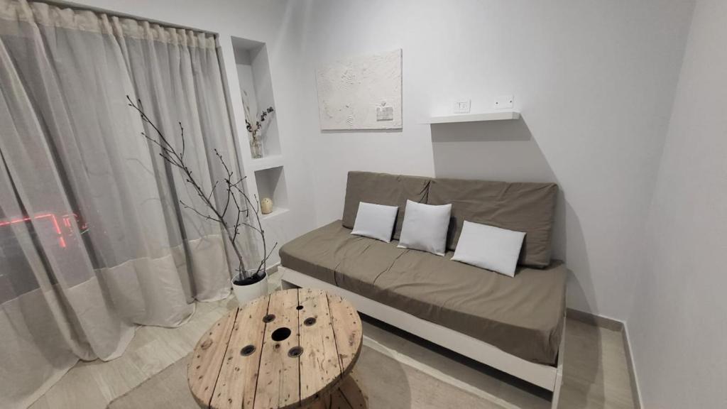 A bed or beds in a room at Luminoso Departamento céntrico