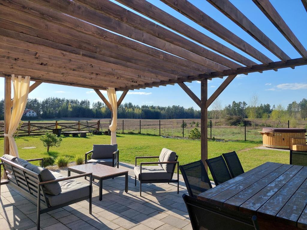 Vonkajšia záhrada v ubytovaní Domek nad Marychą - Zelwa