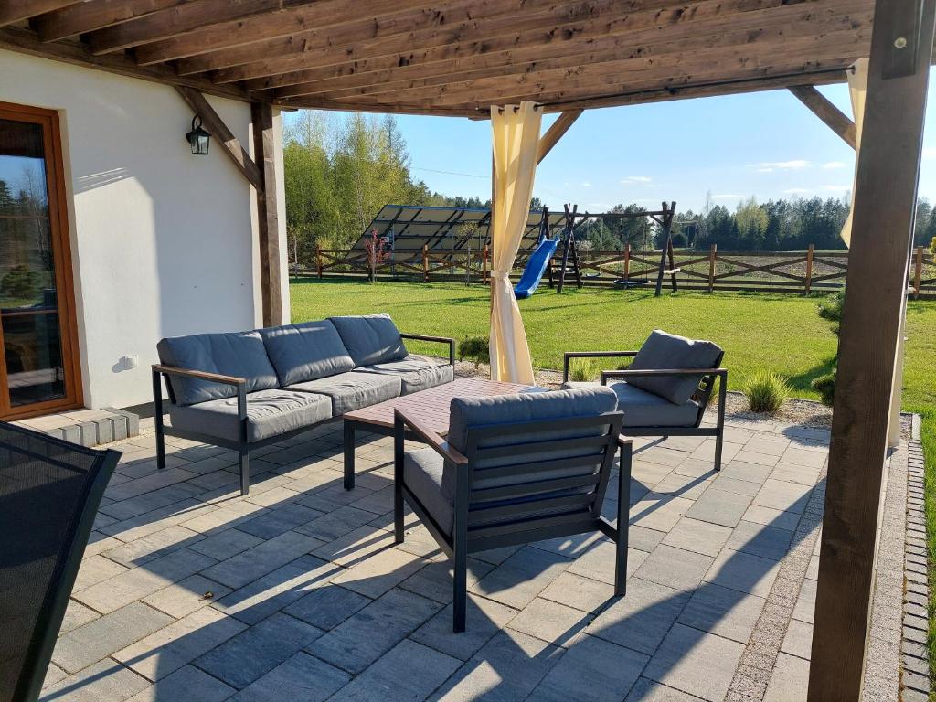 Vonkajšia záhrada v ubytovaní Domek nad Marychą - Zelwa