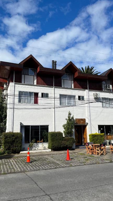 O edifício em que o hotel se localiza