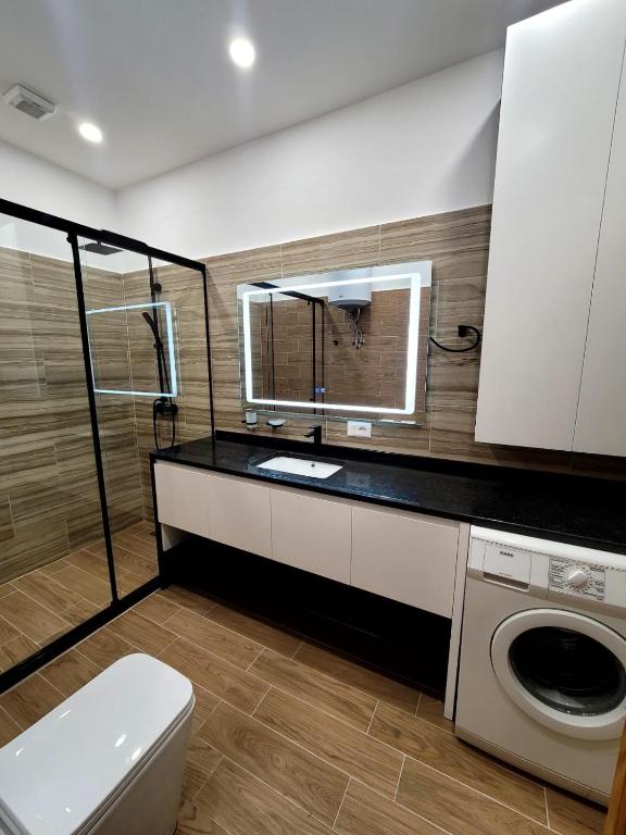 Sea View Apartment Durres - Image 3