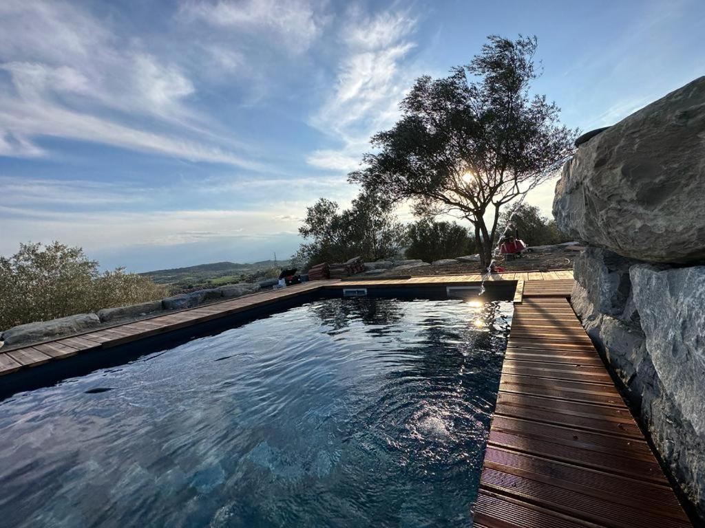 Bazén v ubytování Mas SOGUSTHENNA nebo v jeho okolí