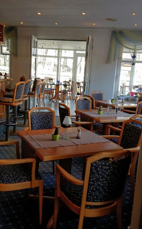 Restaurace v ubytování Hotel Garni Meeresblick