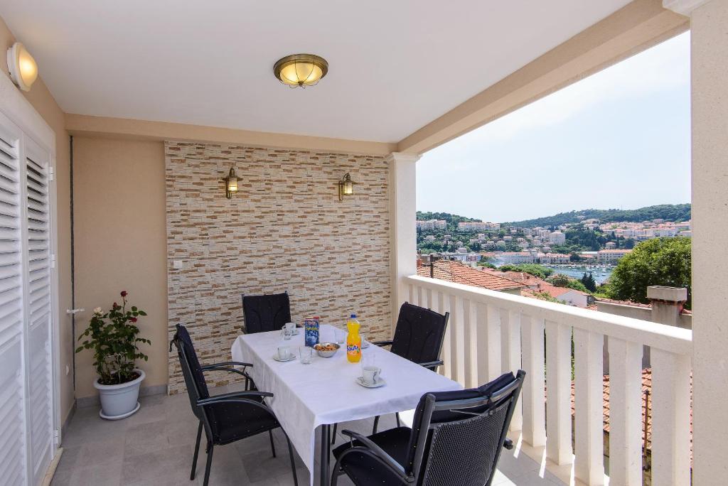 Gallery image of Apartment Violeta 1 with private terrace in Dubrovnik