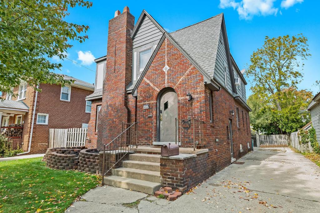 Charming 2 Family Duplex Home Downtown Royal Oak, Royal Oak (updated prices 2025)