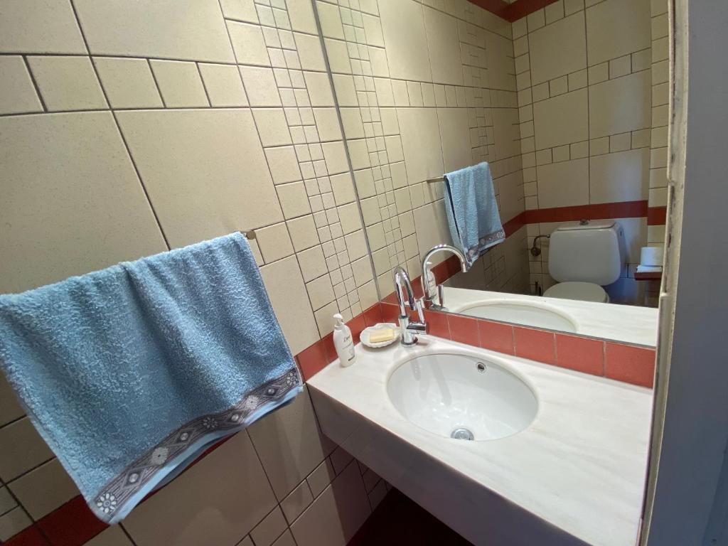 Koupelna v ubytování Argyro suite Rafina