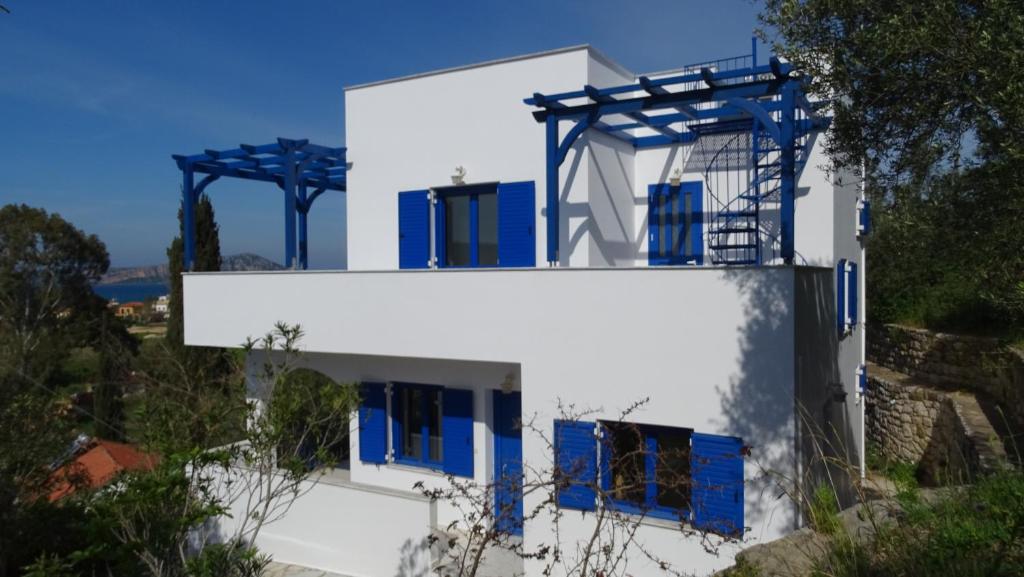 The building in which the holiday home is located