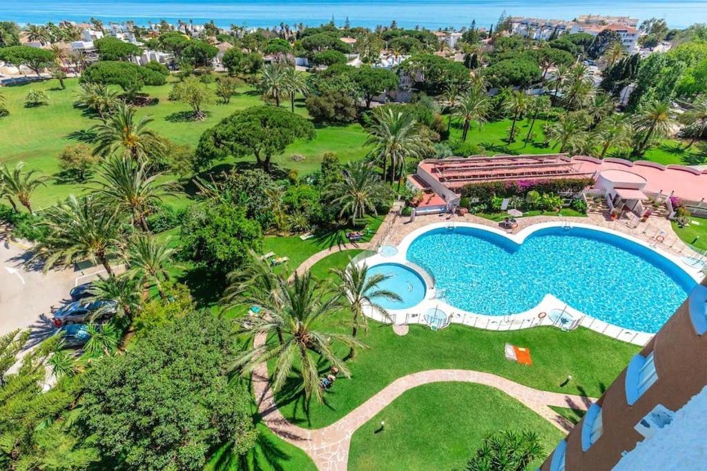 GOLDEN HOUR Beachfront apartment Marbella, Marbella (updated prices 2024)