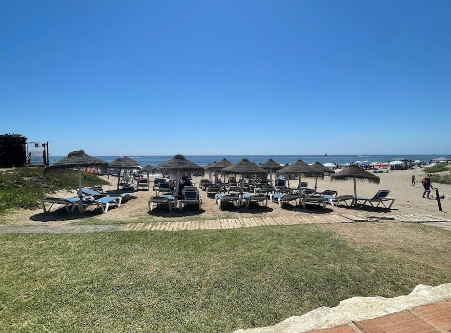 GOLDEN HOUR Beachfront apartment Marbella, Marbella – Updated ...