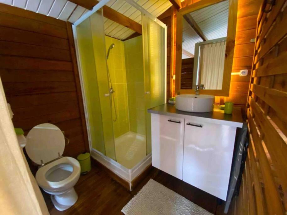 Koupelna v ubytování Bungalow Ti Kako